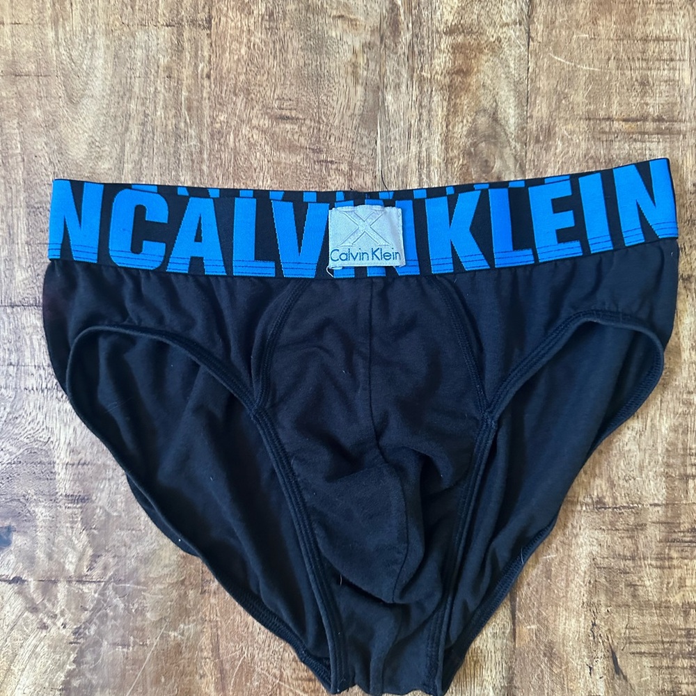 Men’s Vintage Calvin Klein X Cotton Black Briefs with Blue Waistband